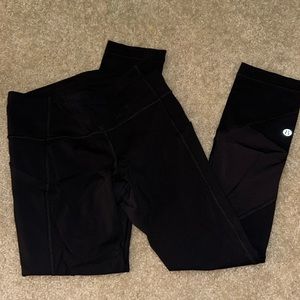 Lululemon 23in cropped leggings with mesh on calf